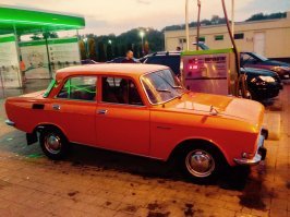 Это не 1500, а 412 Москвич. Московская, а не Ижевская сборка. Посмотрите на задние крылья и дверные ручки.