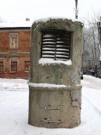 Ну если с такими сравнивать (а именно такие вентшахты в большинстве городов), то ваши очень даже креативные)))
