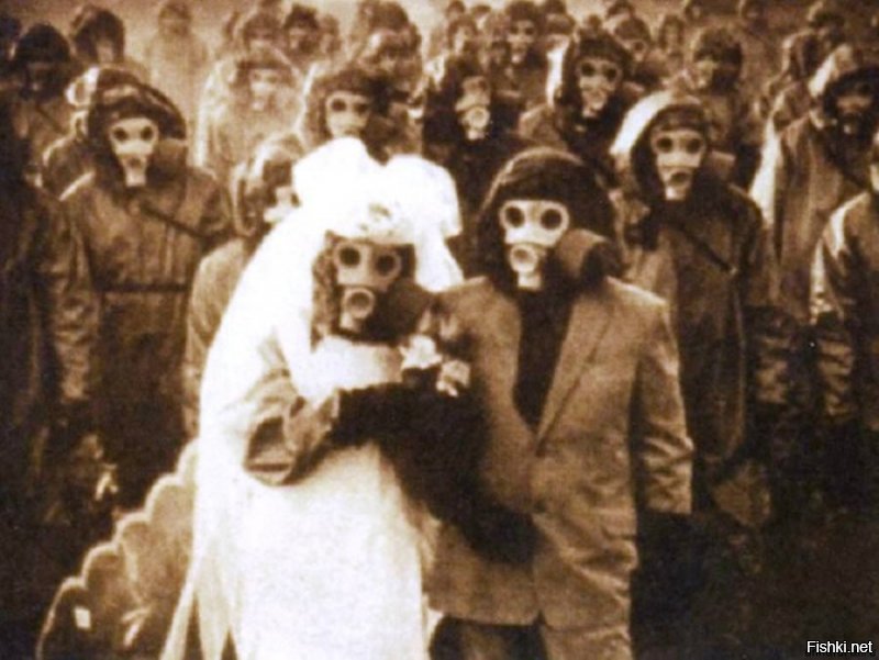 Мир в труху, они гуляют: свадьбы на фоне апокалипсиса