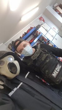 Они плюнули в лицо опасности. Как люди высмеивают тему коронавируса