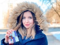 Я не врач - ничего советовать просто права не имею. Сам бы "байер не покупал". Но - и откровенную дешёвку - тоже. 
Только - мне хватает знаний и опыта, чтобы понять, как подбирать аналоги лекарств. И то - я далеко не всё  в этой теме знаю. Я - технический специалист, а не врач.
А на сайтах, которые подбирают "аналоги" лекарств, "работают" вот такие вот "специалисты" с дипломами: