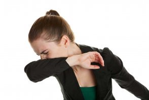 Любой человек может чихнуть в локоть. Это же не укусить за локоток.