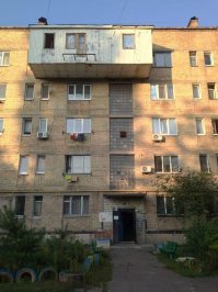 Вот доделаю балкон ...... потом его застеклю , и уж тогда  прилеплю ещё один , для просто выйти покурить !!!