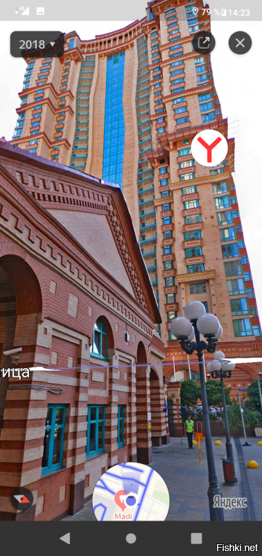 Любой город может быть разным. Вот Москва: и другая Москва: