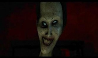 с права можно без грима)