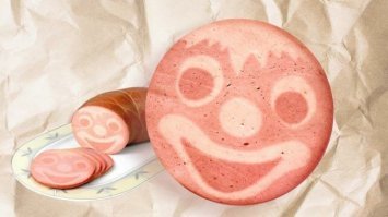 Что покажет фитнес-браслет, если надеть его на колбасу