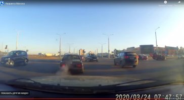 Авария дня. В Минске Lada перевернулась на крышу