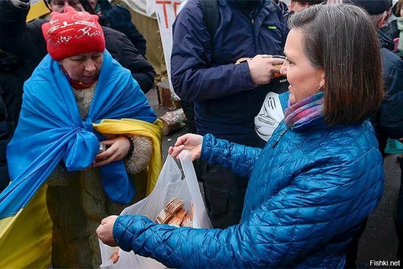Пусть у американцев попросят, они точно помогут