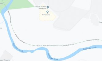 Торонто крупнейший город Канады и возле ручейка Этобико располагается Hewlet Packard. Что то не так? Как по мне, место удачное 43.648005, -79.614781