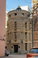 Бродяга, как всегда огромное спасибо! Узнал практически все места, но вот по этим есть вопрос: что это/где это?