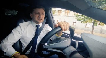 Вообще-то я президентом работаю, а это так - для души.