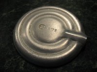 Люди делятся снимками необычных находок и просят помочь с разгадкой