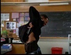 Люди делятся снимками необычных находок и просят помочь с разгадкой