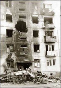 Не многовато. В Новосибирске в 1976 году мужик на Ан-2 протаранил дом родителей своей жены. После ссоры жена с ребенком ушла к ним, а мужик решил отомстить. Погиб сам и забрал с собой еще 4 человека.