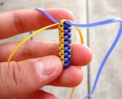 Этим фенькам сто лет в обед. Из капельниц плели с незапамятных времен.