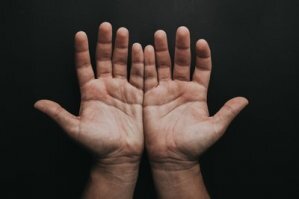 у меня есть еще одна версия разделки.
обратите внимание - одна рука обязана быть правой)))