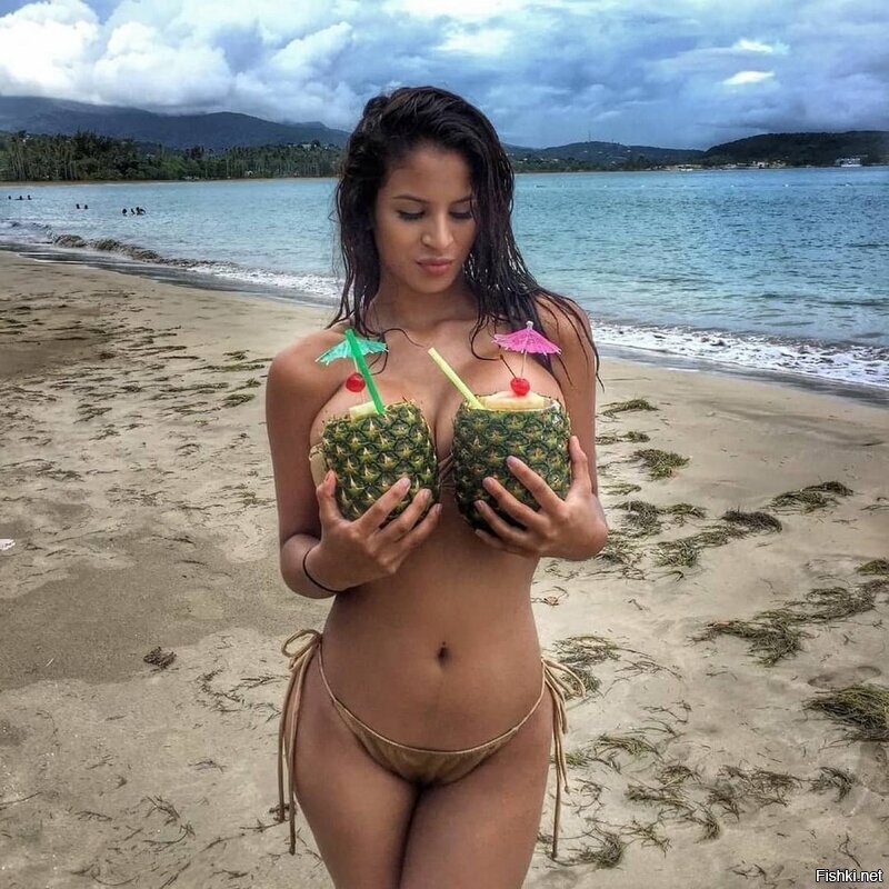 красивая.