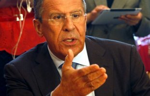Молятся об избавлении от коронавируса: над Волгоградом пролетел кукурузник со священниками