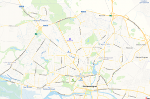 У нас много и таких круговых и гораздо более сложных развязок и перекрёстков. Но только там, где это НУЖНО. Вообще в области у нас очень неплохие дороги. А вот именно в том месте. где авария никаких круговых перекрёстков не надо. Там пересекаются две неравнозначные дороги. Она собственно трасса двухполосная, которую почти всю уже расширили до 4 полос. И вторая, что её пересекает дорожка местного значения к нескольким домишками и дачам. А вот туповатые водилы грузовиков, обоих грузовиков(!) дебилы по определению. Там на протяжении всей трассы постоянно такие примыкания, перекрёсточки, съезды, пешеходные переходы, остановки автобусов. КАК можно гнать и не опасаться???!!! да там таким громадинам надо ползком передвигаться! На втором скрине я как раз особо показала тот район, где такое изобилие препятствий и нельзя носиться и притираться к соседям.