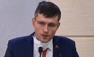 Почему все либеройды выглядят как душевнобольные?
Ну и рожа