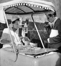 А этот делал прививки от всего: