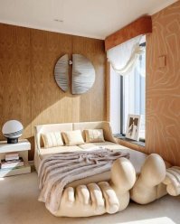 Симпатичная лавочка в городке Чешский Крумлов.