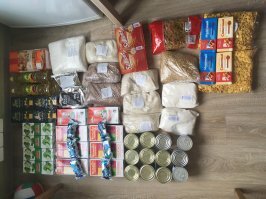 Набор на двух моих школьниц. Завтра пойду за набором на младшего.