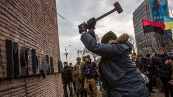 Батюшки, опять хохлодесант.
Как им не нравится, что за подобное придется огрести люлей 
Раньше надо было думать.