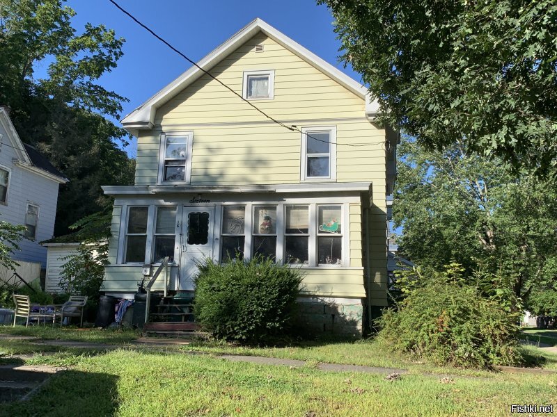 Моя родная сестра живёт в  Филадельфии штат Пенсильвания.
Бывал я у неё в гостях, у неё тоже каркасный дом, довольно прочный и тёплый, с хорошей шумоизоляцией.
_________________________________

© Ветер дует дом качается.

Ну не пиз.ди а!!!

в США каркасные дома очень крепкие и тёплые! 

Веками стоят и ещё столько же простоят! 

Вот тебе примеры.