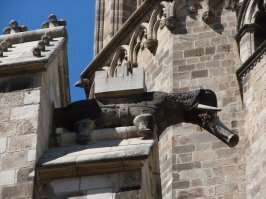 Как художники средневековья представляли себе слонов