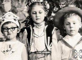 Ну и не изменилась она сильно, такая же придурочная...