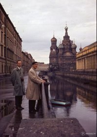 Это не Церковь Воскресения Иисуса Христа и не Ст. Церковь Спасителя. Это Собор Воскресения Христова на Крови , или храм Спаса на Крови