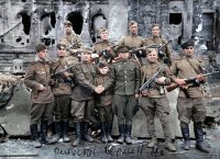 Хм... "Цветные"... Эти "цветные" фотографии напомнили мне зарю телевидения. Когда на чёрно-белые экраны прикрепляли целлулоидную плёнку, раскрашенную 3-4 полосами разного цвета. Типа "эмулятор цветного телевизора".  
Вот и эти такие же "цветные". Кто-то "намазал" цветных пятен как попало. 

Учись, автор! Тебе ещё ой как много нужно научится!







И вообще посмотри, как люди умеют: