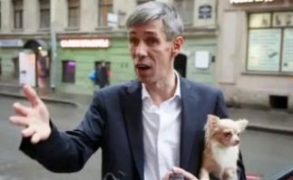 Кто из актеров больше всего сыграл отрицательных ролей