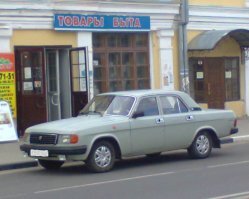 Мечты надо воплощать, иначе весь остаток жизни будешь жалеть, тем более, если была возможность исполнить.
Я свою воплотил в реальность и не жалею.
Аппарат 1996-го, приобрёл в 2003-ем, замена рессор - 2009-й, переборка двигателя(профилактика)-2011,при пробеге 200 000км, замена порогов в сборе-2019. На сегодня пробег 298 000км, думаю,ещё побегает