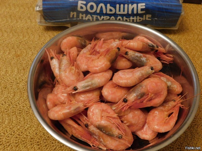 вообще, самые вкусные - магаданские. сухой заморозки. 800-900 за кг на ФудСити в Москве. Но они того стоят. 
Каждая женщина должна попробовать магаданские креветки. Хотя бы раз в жизни..