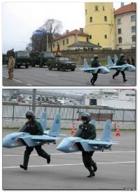 Этим идиотам, только на таком летать)