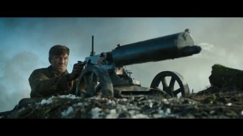 Вспомнился Данила "фокусник" из "28 Панфиловцев". Хороший фильм, один из немногих о войне, который смотрю с удовольствием. И история о Вячеславе Ивановиче достойна экранизации. Для меня это люди из стали. Мой родной дед по матери из ПТР подбил 2 танка.Был тяжело ранен в этом бою. Госпиталь. Комисовали. В голове 2 см черепа не хватало, как родничек у младенца, только сбоку. Добрее человека в жизни не встречал.