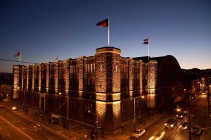 Главное, чтобы администрация города не жила вот в таком замке.
А то придётся быстро назад валить)))