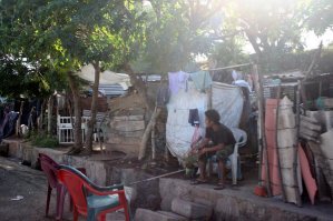 Просто пара картинок из того Никарагуа: город Гранада, центр, наши дни...