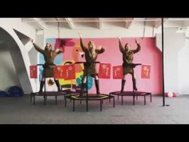 ай, на нэ нэ!!! батутные....