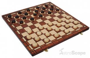 Да, маловато шашек.