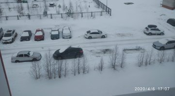 Новый Уренгой.... Все по домам.... И дач нету и шашлыки только доставкой...