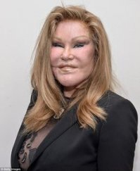 Млять, НА, лечи накуй свои глаза, если от естественности тебя пучит глазами