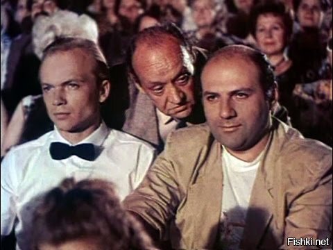 Ну про маленького гиганта здесь уже написали, да это весьма бюджетная экранизация в духе того времени на действительно интересную повесть Фазиля Искандера. 
Автором несправедливо забыты такие "шедевры" как 
Обнаженная в шляпе (1992) Алексей Серебряков, Анна Назарьева, Андрей Смоляков



День любви (1990)Сергей Газаров, Андрей, Смоляков, Анна Назарьева



но ведь были и очень достойные киноленты в духе того непростого времени: нищета киностудий и вседозволенность, возможность "красивой" жизни и расцветающий бандитизм...
На Дерибасовской хорошая погода, или На Брайтон-Бич опять идут дожди 1992
Ловушка для одинокого мужчины 1990
Окно в Париж 1993
Риск без контракта 1992
Тридцатого уничтожить! 1992
Афганский излом 1990
Анкор, еще анкор! 1992
Гений 1991