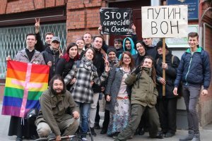 Поправочка, с страной все гут, а вот эти красавчики страну развалят.