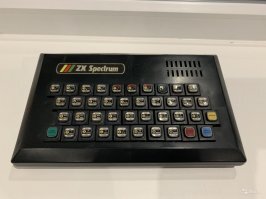 ха... это у меня была вторая приставка! первая ZX spectrum и магнитофон Романтика 220 Стерео, что бы ее запустит)
