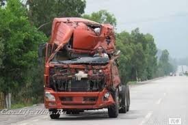 А вот Оптимус Прайм без грима и после 100 литров палёной солярки.