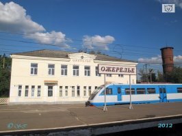 Да вы что? Вот пару тройку мест которые не претендуют на центр цивилизации. Бирюсинск. Город в иркутской области. Население порядка 20000. Ожерелье. ПГТ ещё в Московской области. Шабурново. Вообще деревня на краю Московской области. А крупные города сейчас вообще выглядят замечательно. А вы то? Вы же совсем в "дальнем" замкадье живёте? Накидайте фоток ваших мест?)))