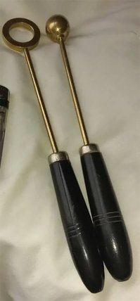 Грешным делом подумала, что это объедки от набора для изготовления цветов из ткани. Та ещё пыточная коллекция  Шарики называются бульками.